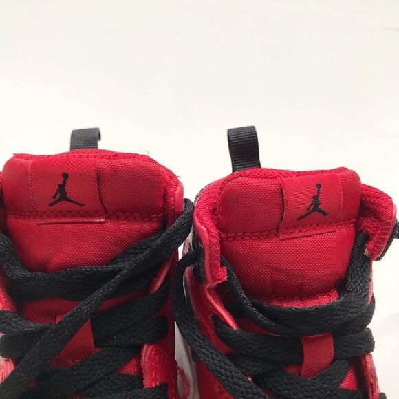 Nike Air Jordan mid sneakers EUC size 4 toddler - Picture 6 of 9